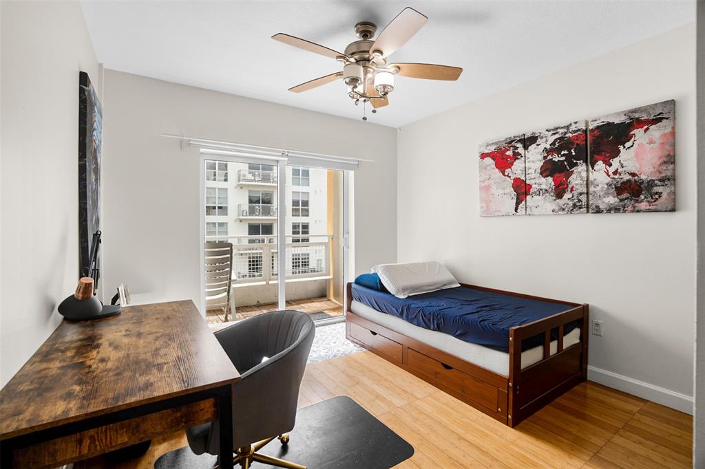 471 Northeast 25th Street, Unit 503 Miami, FL 33137 - Photo 22 of 29 a living room with furniture and a potted plant