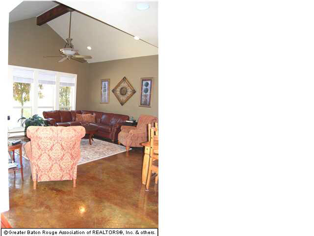 16835 Cedar Key Avenue Baton Rouge, LA 70816 - Photo 12 of 21 Gallery Image 12