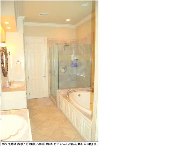 16835 Cedar Key Avenue Baton Rouge, LA 70816 - Photo 7 of 21 Gallery Image 7