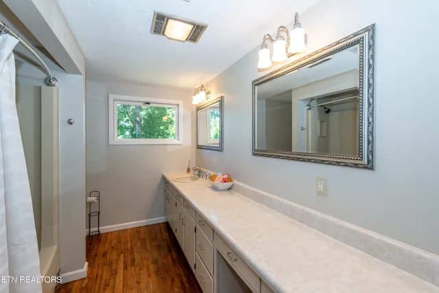 $574,900 | 8121 West Old Highway 73, Townsend, TN 37882