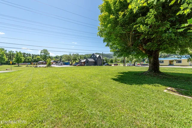 $574,900 | 8121 West Old Highway 73, Townsend, TN 37882