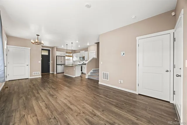 $439,900 | 719 North Quatar Court, Aurora, CO 80018