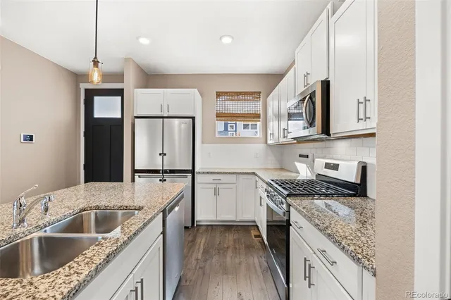 $439,900 | 719 North Quatar Court, Aurora, CO 80018