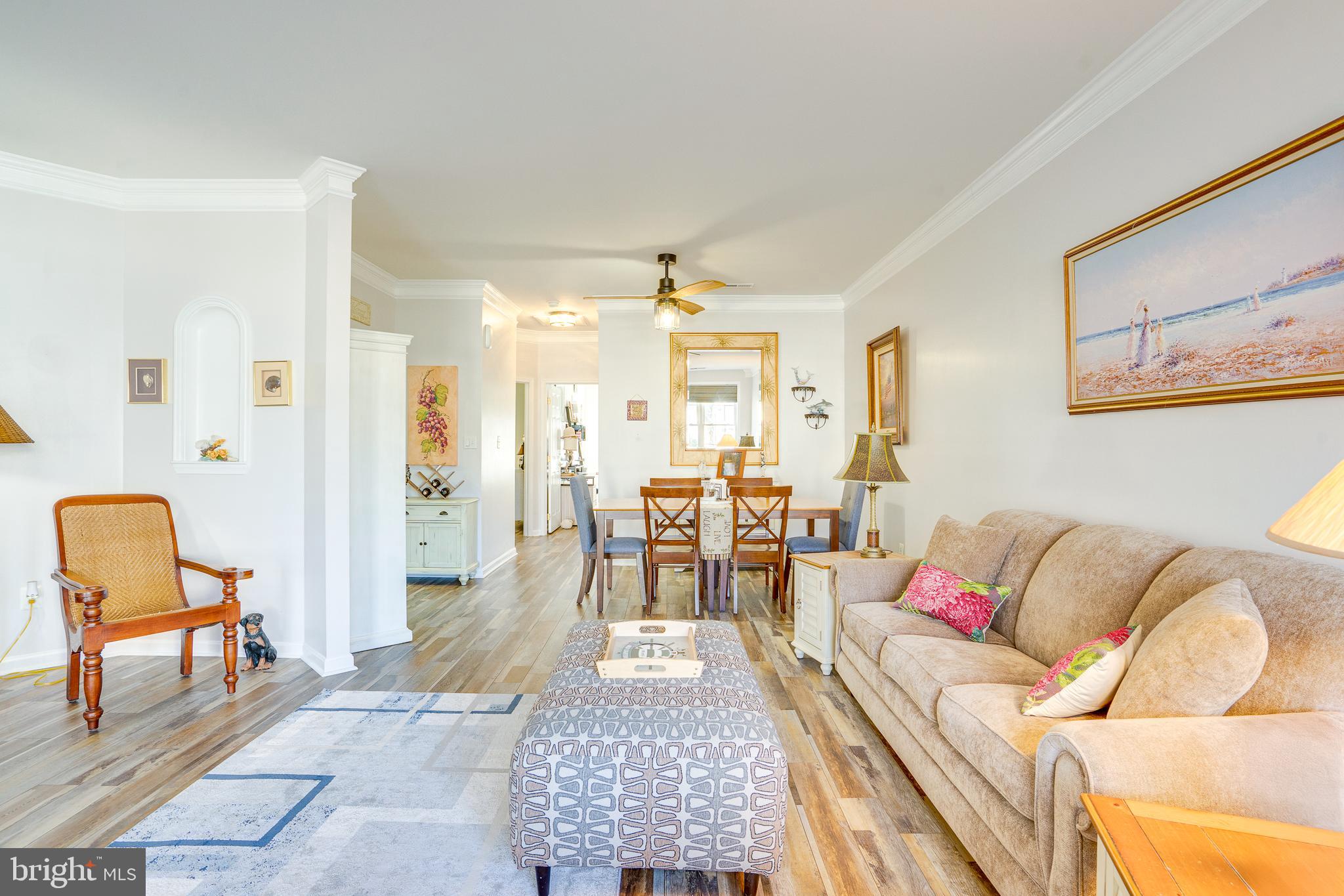 6902 Walnut Hill Drive Gainesville, VA 20155 - Photo 5 of 41 a living room with furniture and a couch