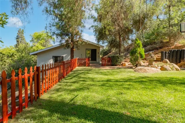 $1,200,000 | 9530 Wheatland Avenue, Shadow Hills, CA 91040