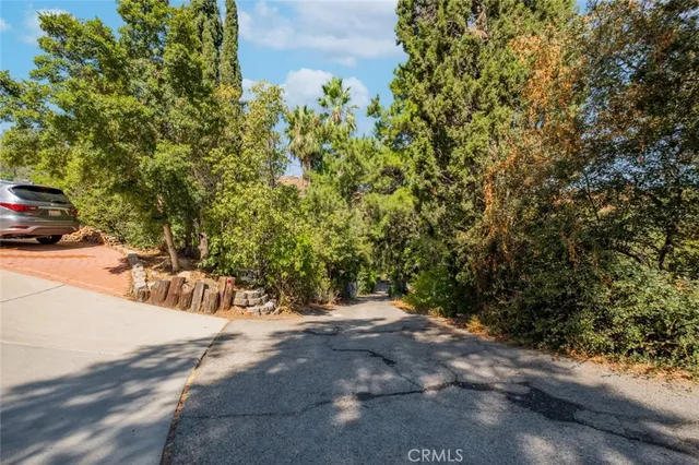 $1,200,000 | 9530 Wheatland Avenue, Shadow Hills, CA 91040