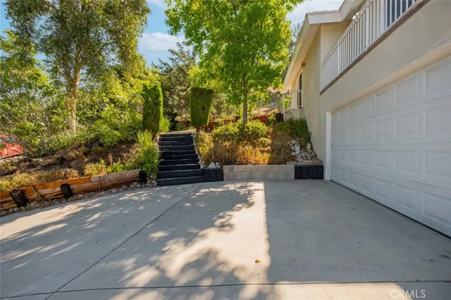 $1,200,000 | 9530 Wheatland Avenue, Shadow Hills, CA 91040
