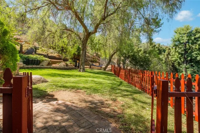 $1,200,000 | 9530 Wheatland Avenue, Shadow Hills, CA 91040
