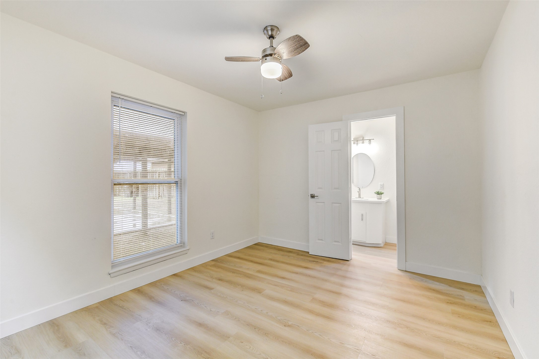 307 Meyer Street Alvin, TX 77511 - Photo 22 of 34