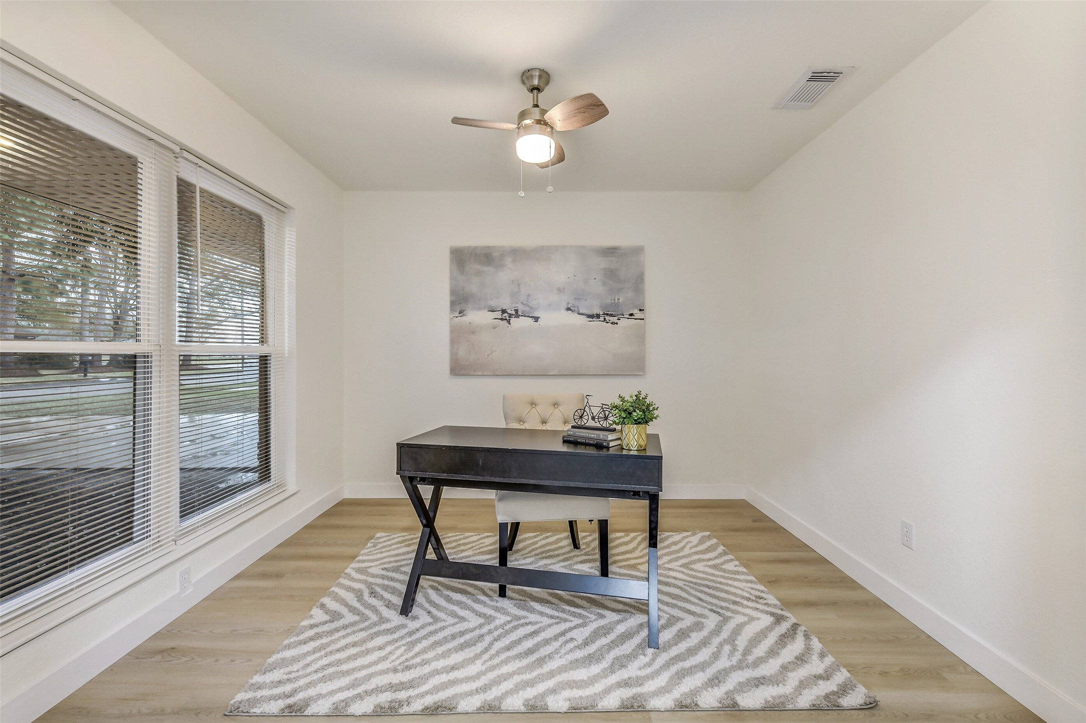 307 Meyer Street Alvin, TX 77511 - Photo 6 of 34