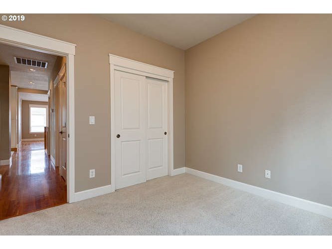 4554 Northwest 11th Circle Camas, WA 98607 - Photo 19 of 32