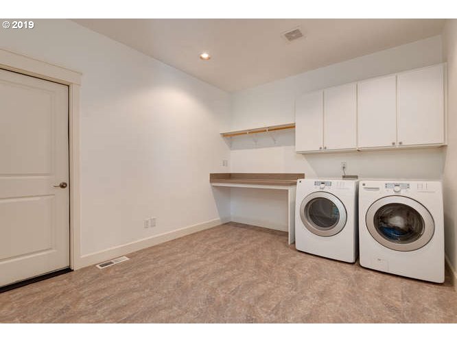 4554 Northwest 11th Circle Camas, WA 98607 - Photo 28 of 32