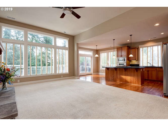 4554 Northwest 11th Circle Camas, WA 98607 - Photo 4 of 32