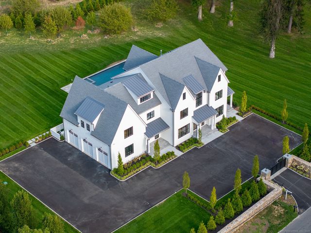 $5,600,000 | 250 Carter Street, New Canaan, CT 06840