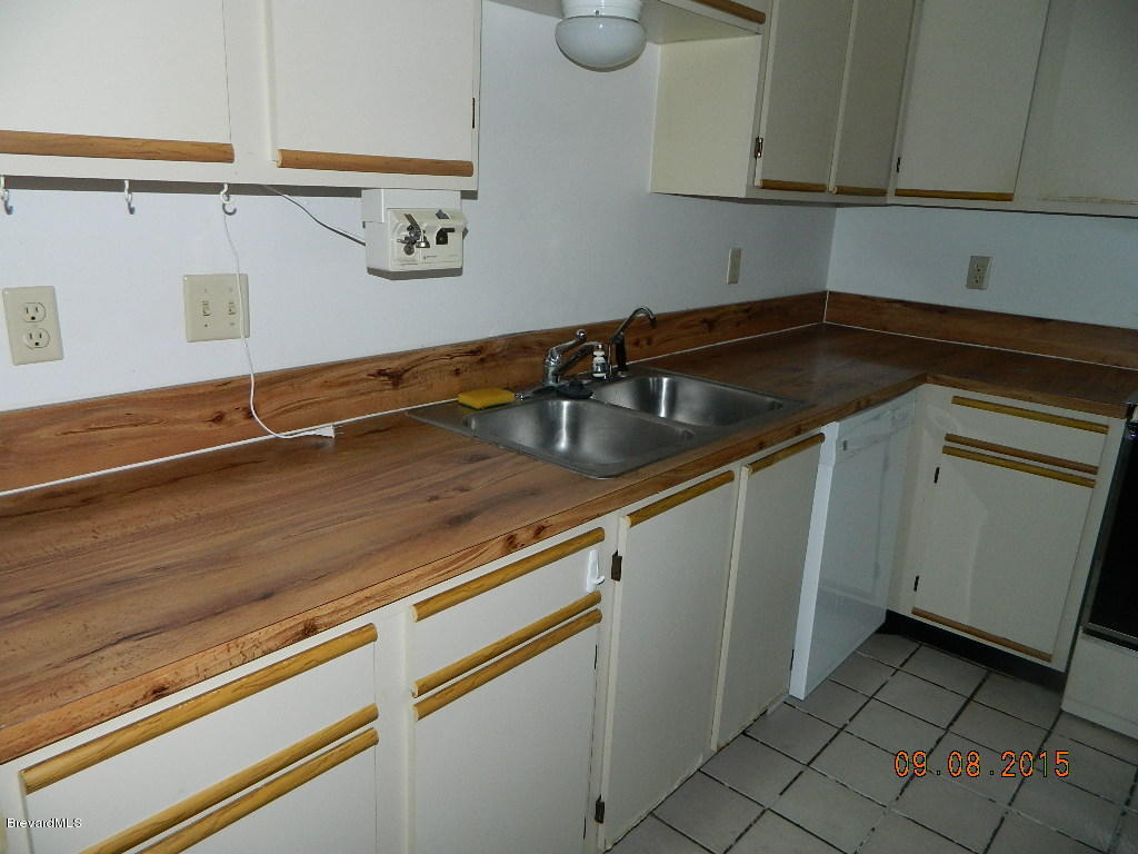 3213 Murrell Road, Unit 206 Rockledge, FL 32955 - Photo 6 of 13 dscn6587