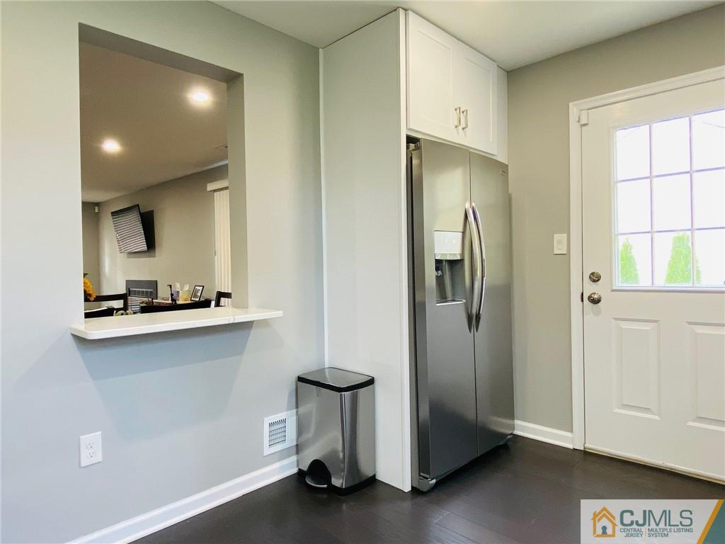 56 Rice Run East Brunswick, NJ 08816 - Photo 10 of 33 Gallery Image 10