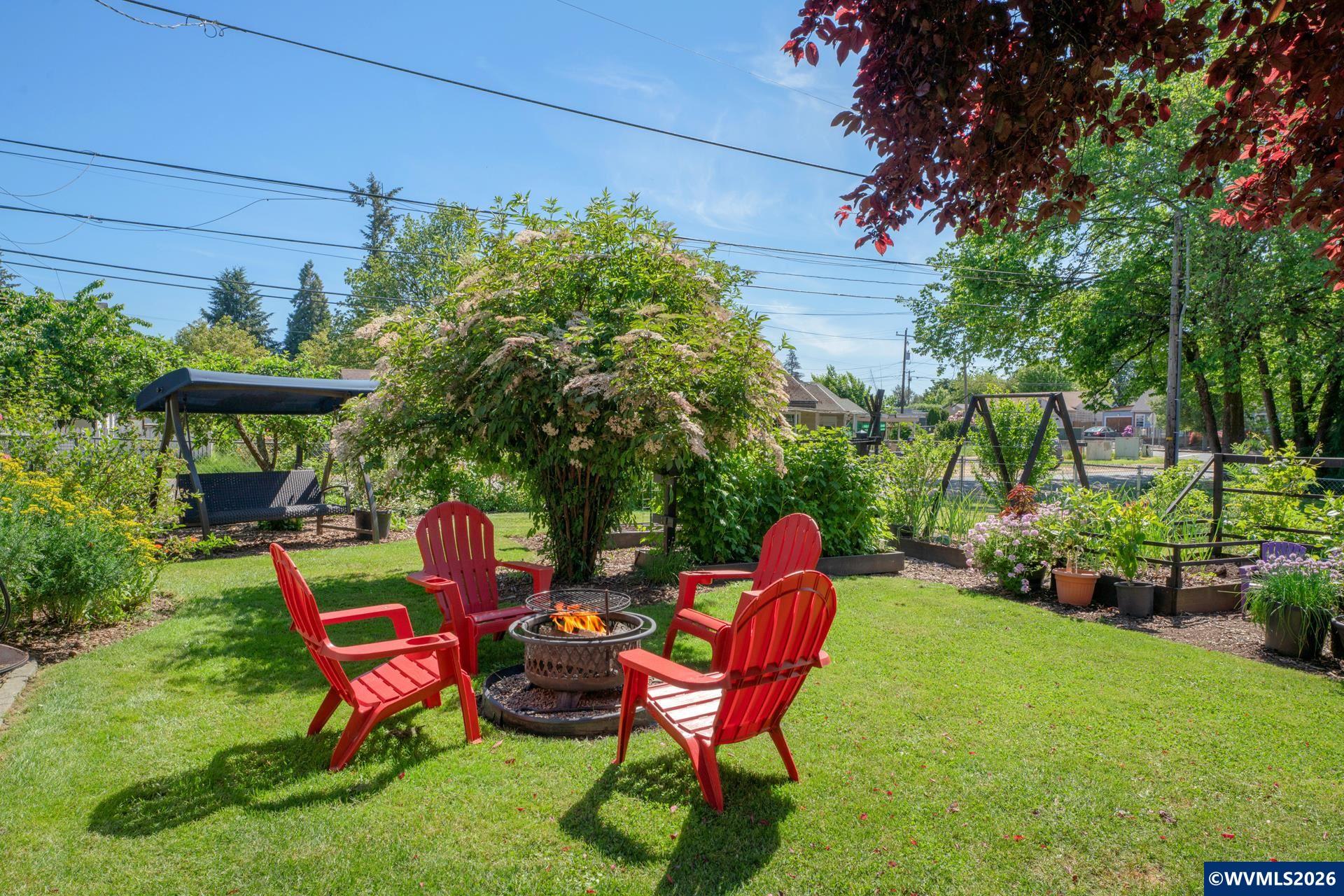 310 Chicago Street Northeast Albany, OR 97321 - Photo 40 of 48