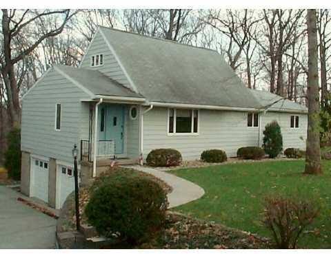 5368 Hardt Road Gibsonia, PA 15044 - Photo 1 of 6 Exterior Front.