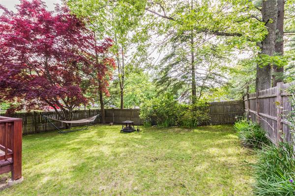 15 Holly Road Holbrook, MA 02343 - Photo 11 of 13 Gallery Image 11