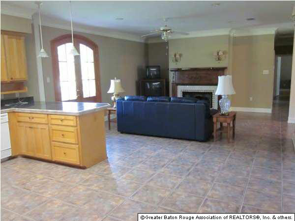 16931 Tiger Bend Road Baton Rouge, LA 70817 - Photo 7 of 12 Gallery Image 7