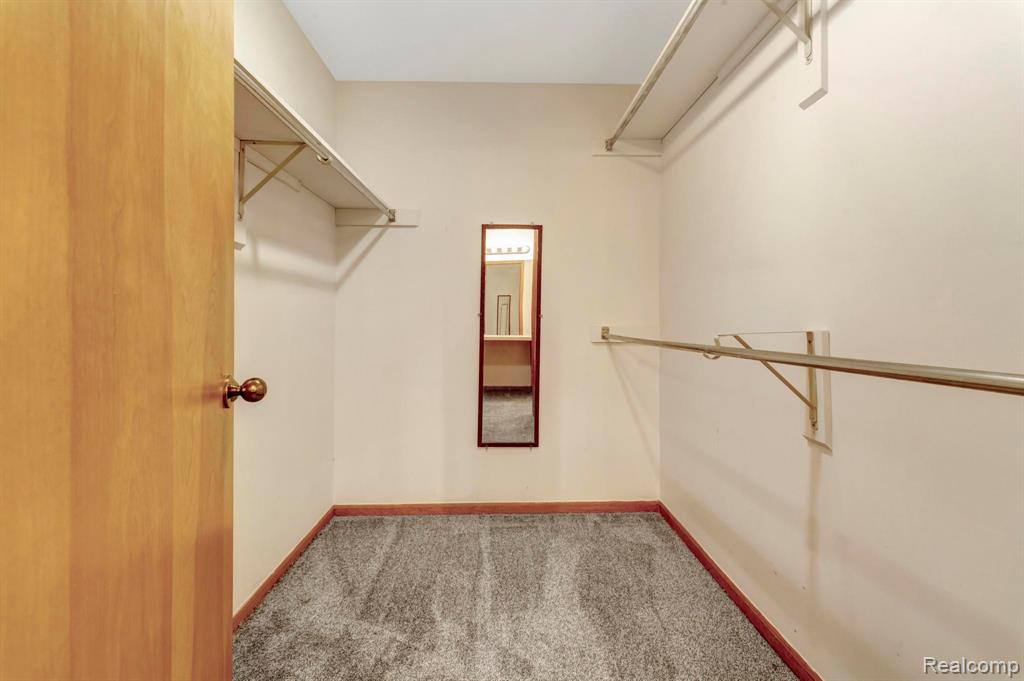 20059 Wayne Road Livonia, MI 48152 - Photo 18 of 34