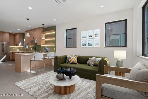 $855,000 | 215 West Lake Street, Sandpoint, ID 83864