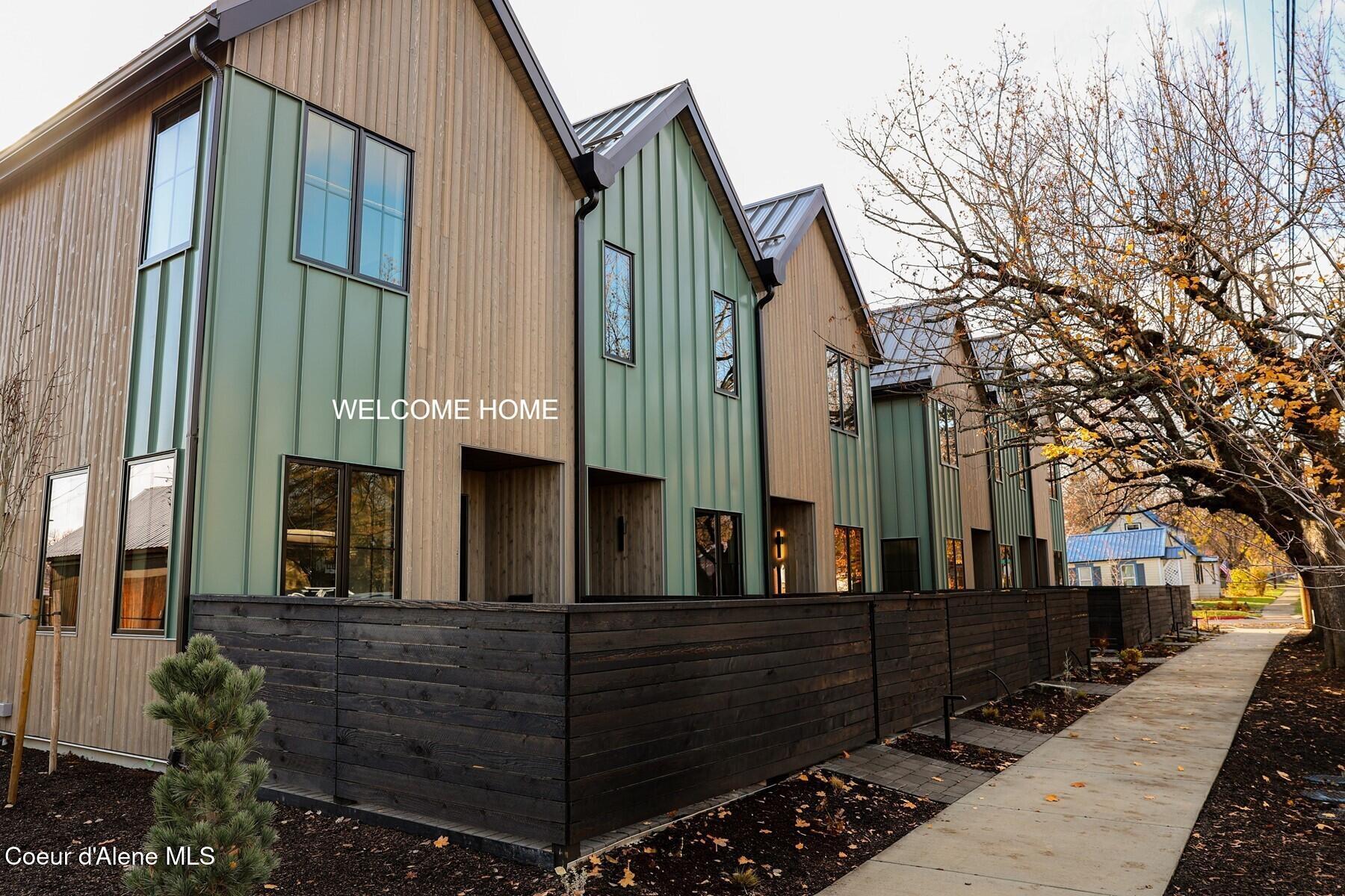 215 West Lake Street Sandpoint, ID 83864 - Photo 2 of 44 Front Access