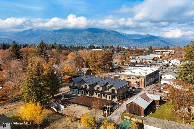 $855,000 | 215 West Lake Street, Sandpoint, ID 83864