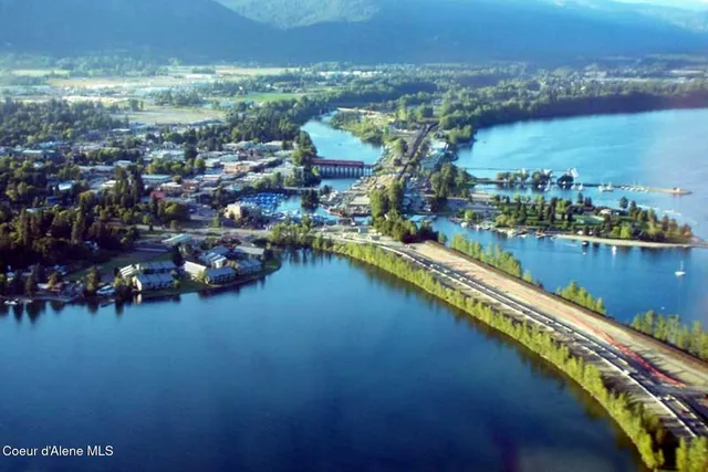 $855,000 | 215 West Lake Street, Sandpoint, ID 83864
