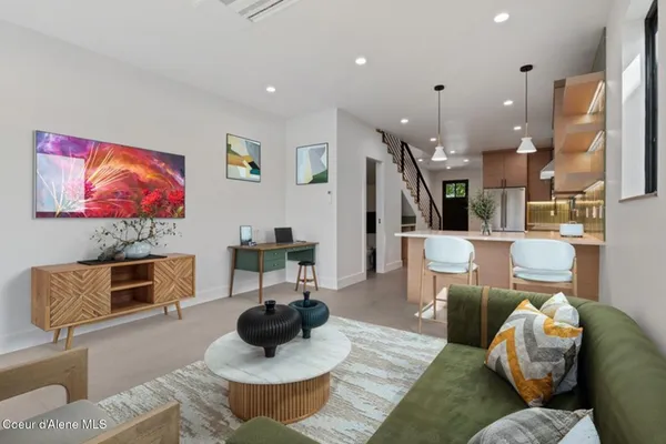 $855,000 | 215 West Lake Street, Sandpoint, ID 83864