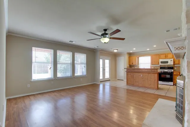 $2,400 | 9301 Bedford Lane, McKinney, TX 75071