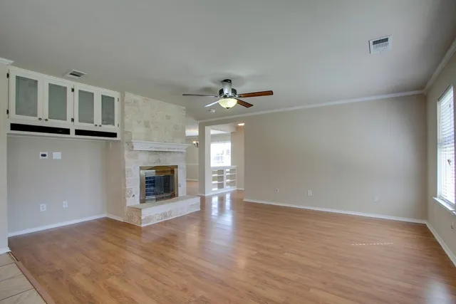 $2,400 | 9301 Bedford Lane, McKinney, TX 75071