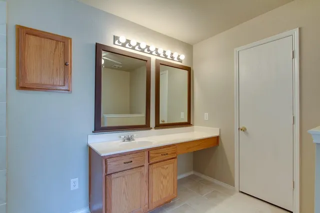 $2,400 | 9301 Bedford Lane, McKinney, TX 75071