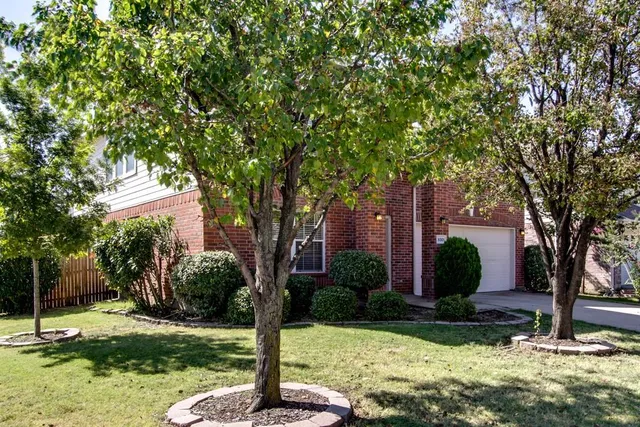 $2,400 | 9301 Bedford Lane, McKinney, TX 75071