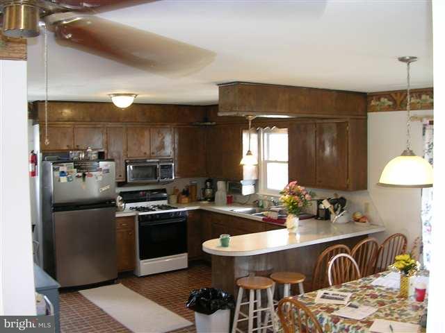 1005 Colebrook Road Mount Joy, PA 17552 - Photo 4 of 25 Gallery Image 4