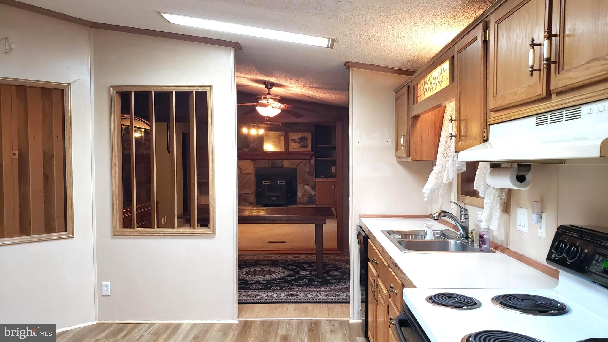 323 Mountain Road Boyertown, PA 19512 - Photo 2 of 15 Kitchen