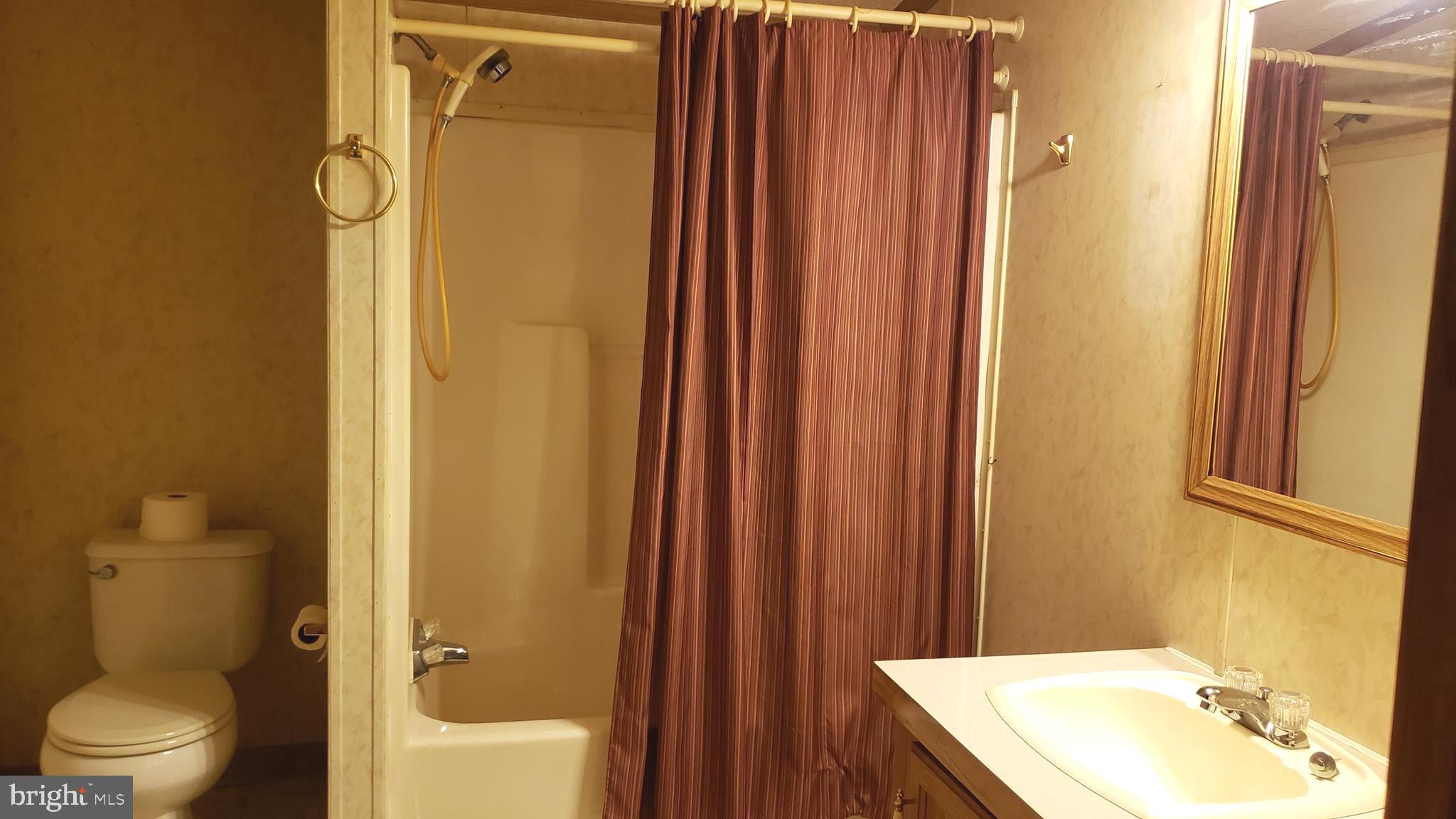 323 Mountain Road Boyertown, PA 19512 - Photo 13 of 15 Hallway Bathroom