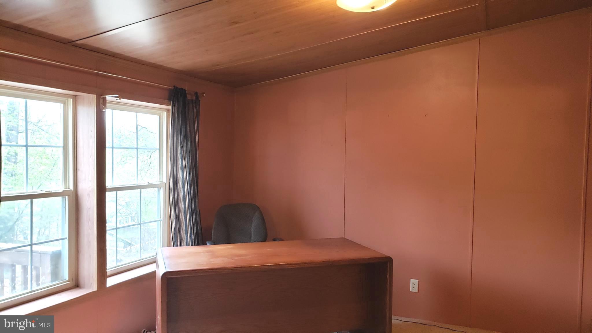 323 Mountain Road Boyertown, PA 19512 - Photo 7 of 15 Office
