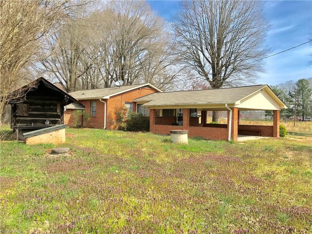 1485 Miller Road Walnut Cove, NC 27052 - Photo 4 of 20