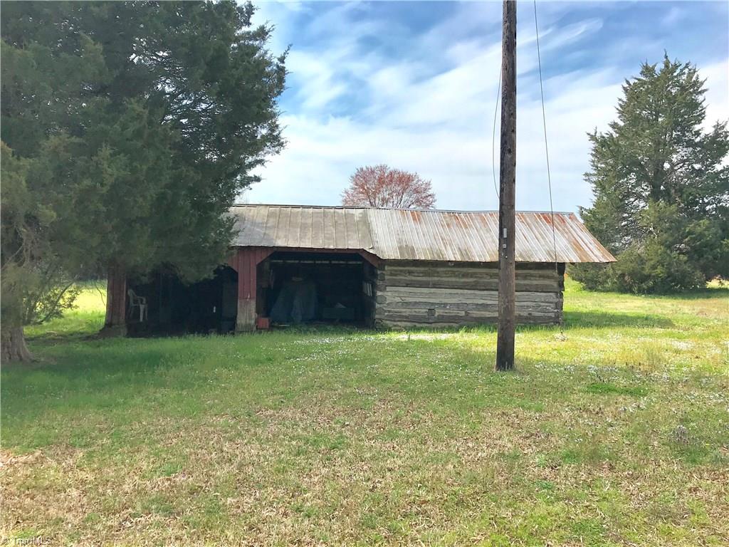 1485 Miller Road Walnut Cove, NC 27052 - Photo 6 of 20