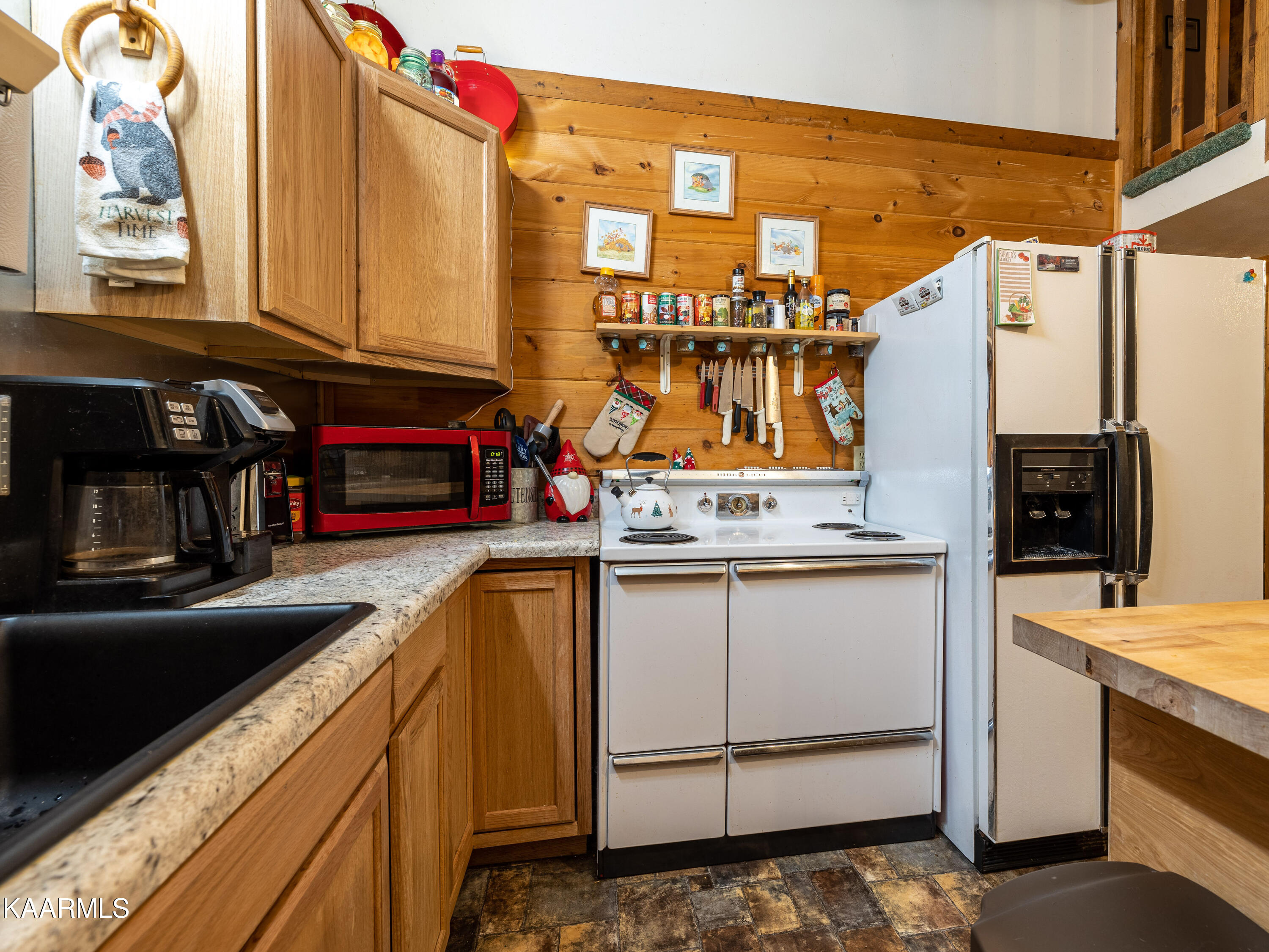 1513 Tyler Way Sevierville, TN 37876 - Photo 21 of 33 a-32