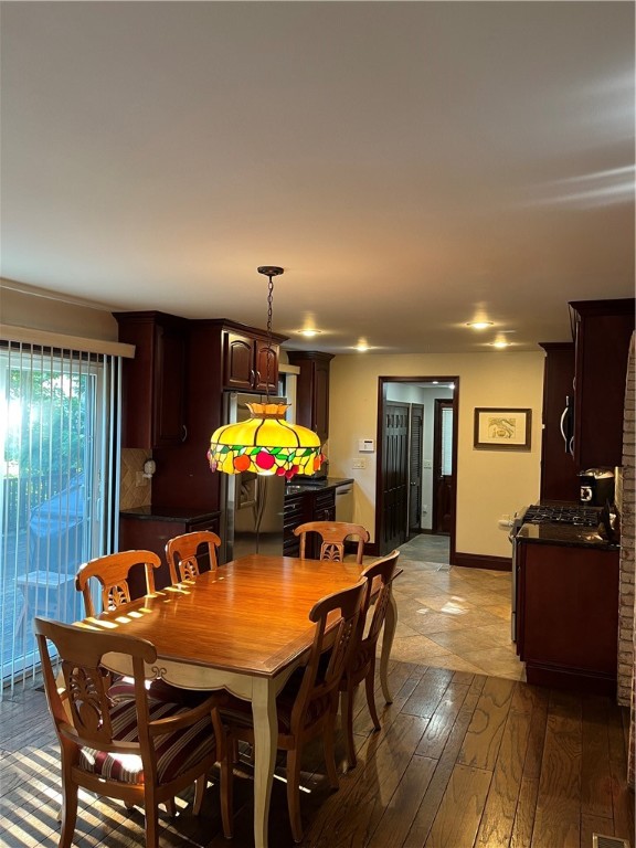 697 Woodward Road North Providence, RI 02904 - Photo 18 of 23