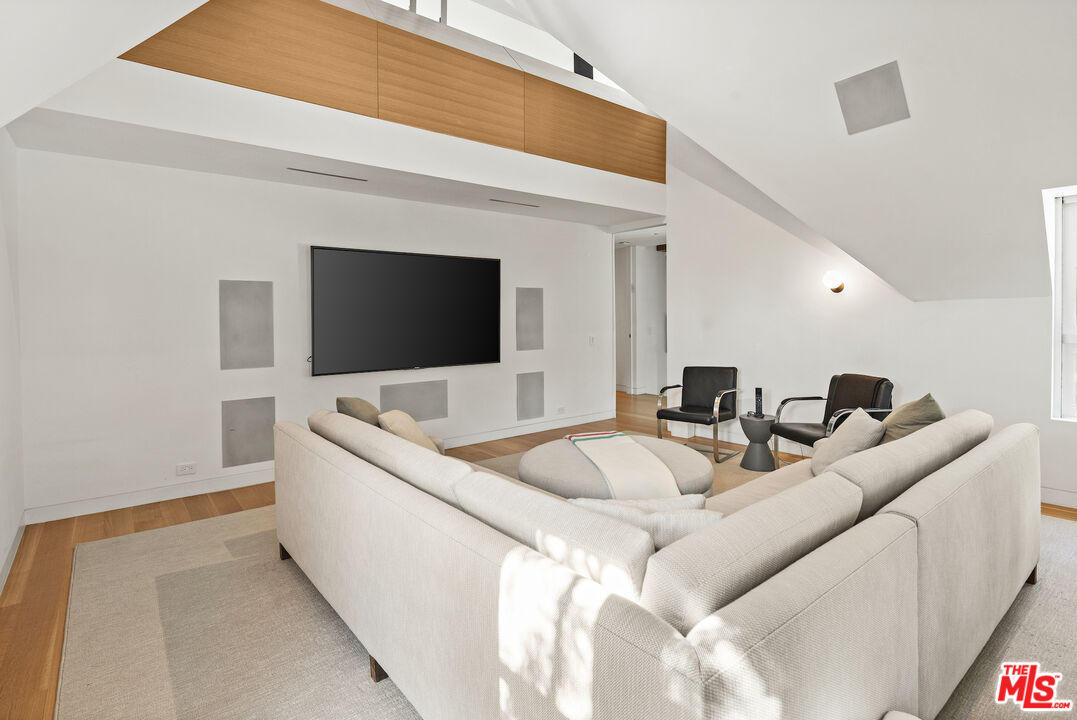 165 Mabery Road Santa Monica, CA 90402 - Photo 16 of 36