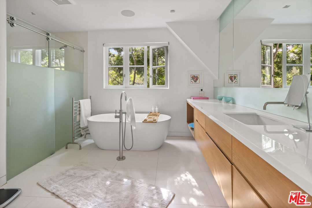 165 Mabery Road Santa Monica, CA 90402 - Photo 20 of 36