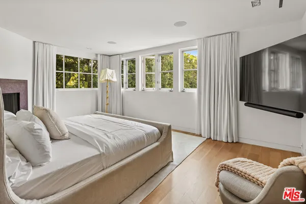 $45,000 | 165 Mabery Road, Santa Monica, CA 90402
