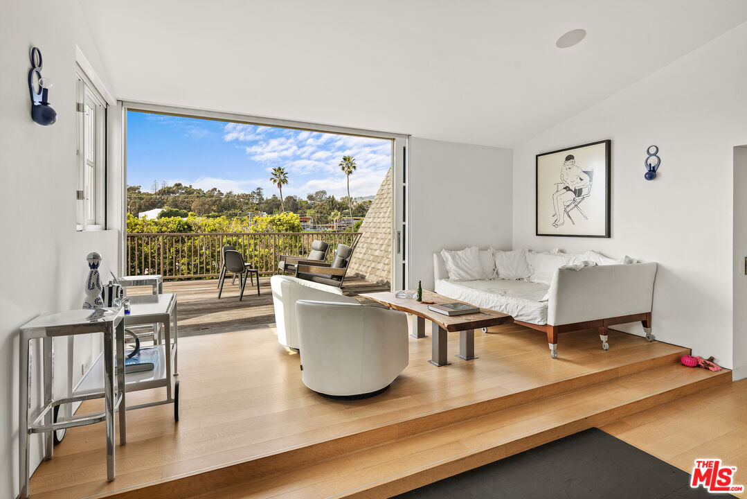 165 Mabery Road Santa Monica, CA 90402 - Photo 24 of 36