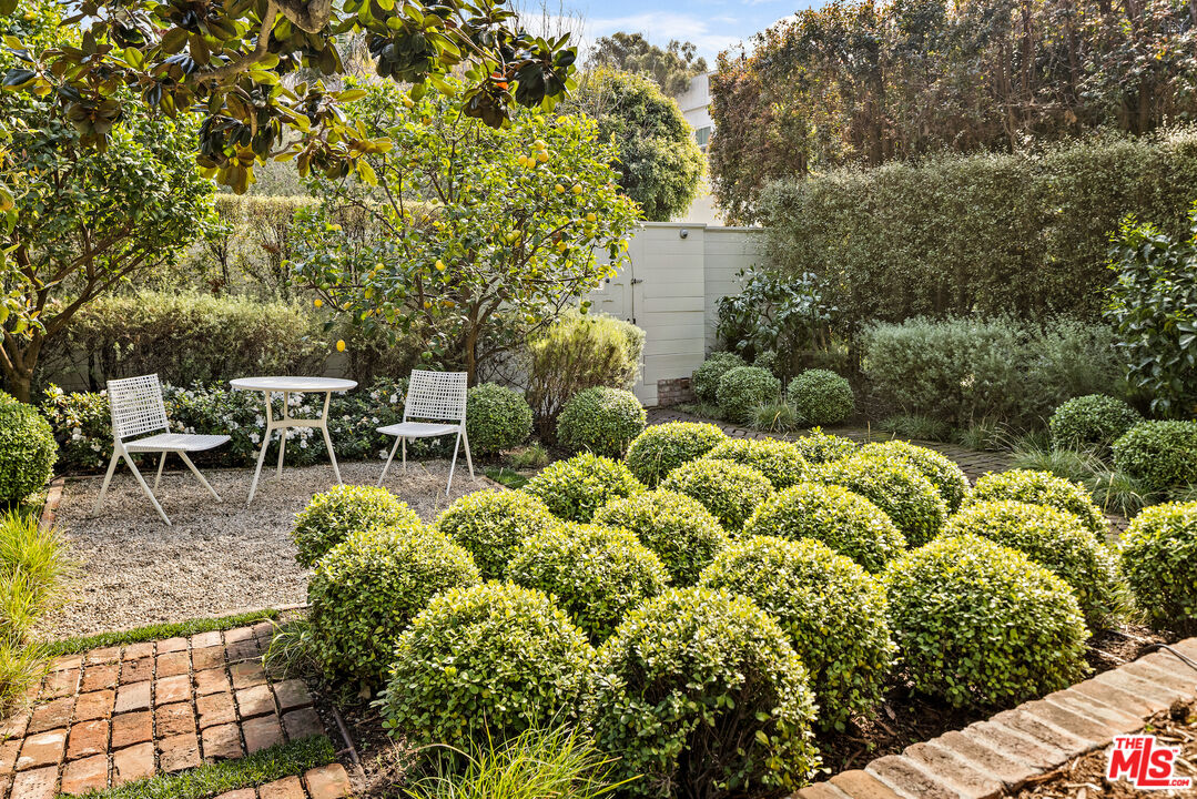 165 Mabery Road Santa Monica, CA 90402 - Photo 3 of 36