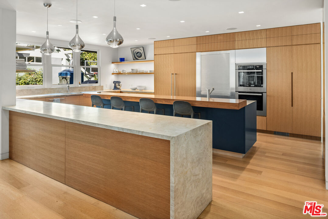 165 Mabery Road Santa Monica, CA 90402 - Photo 9 of 36