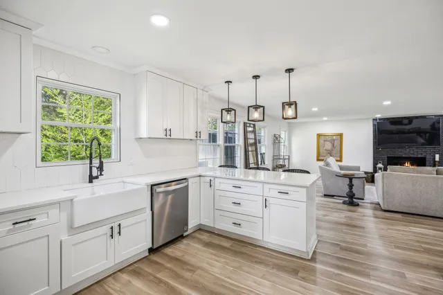 $549,999 | 1103 Virginia Avenue, Murfreesboro, TN 37130