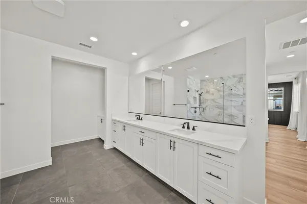 $1,449,999 | 17715 Hillside Way, Canyon Country, CA 91350